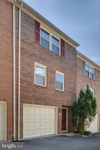 6853 Washington Blvd, Arlington, VA, 22213