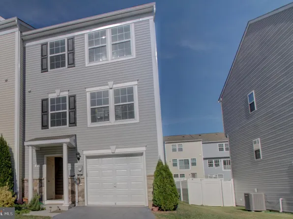 46 Antigua Dr, Hedgesville, WV 25427