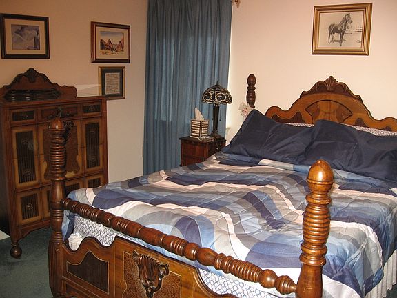 Ingleside Plantation Antique Bedroom set