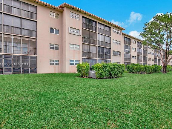 5th image of 13800 SW 5th Ct APT 208M