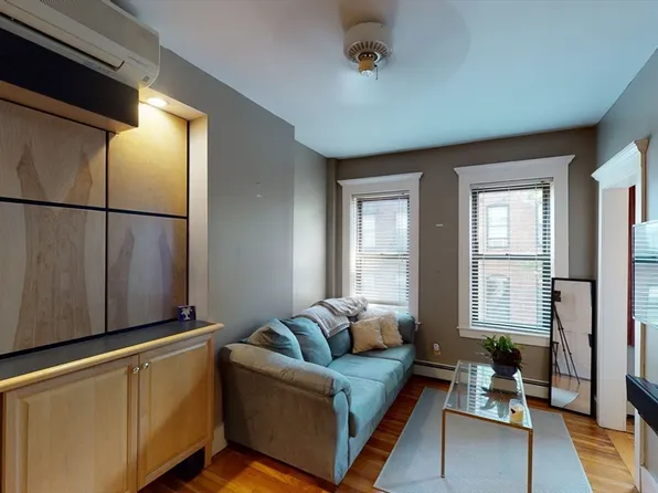 12 Isabella St #D, Boston, MA 02116