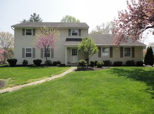 1400 Carlton Dr, Lancaster, PA 17601