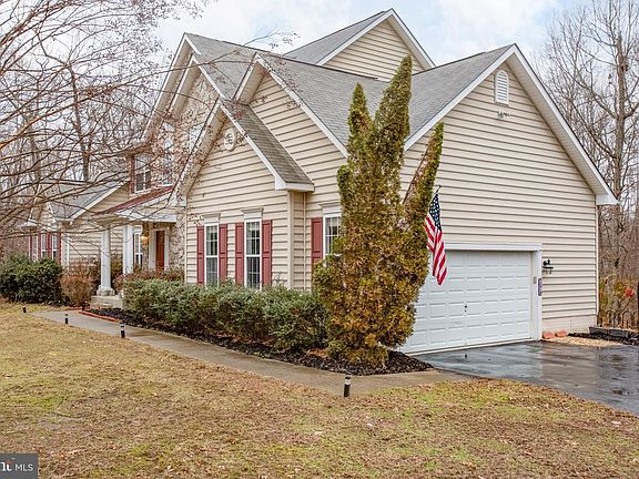 4th image of 160 Summer Breeze Ln