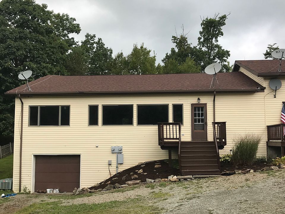 1st image of 114 Acorn Ln #1
