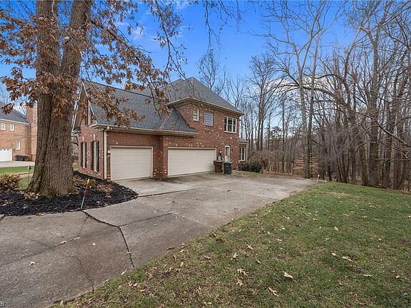 4th image of 5600 Wildrose Dr