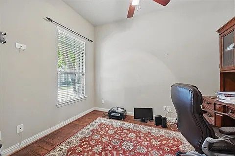 5th image of 8623 Naomi St
