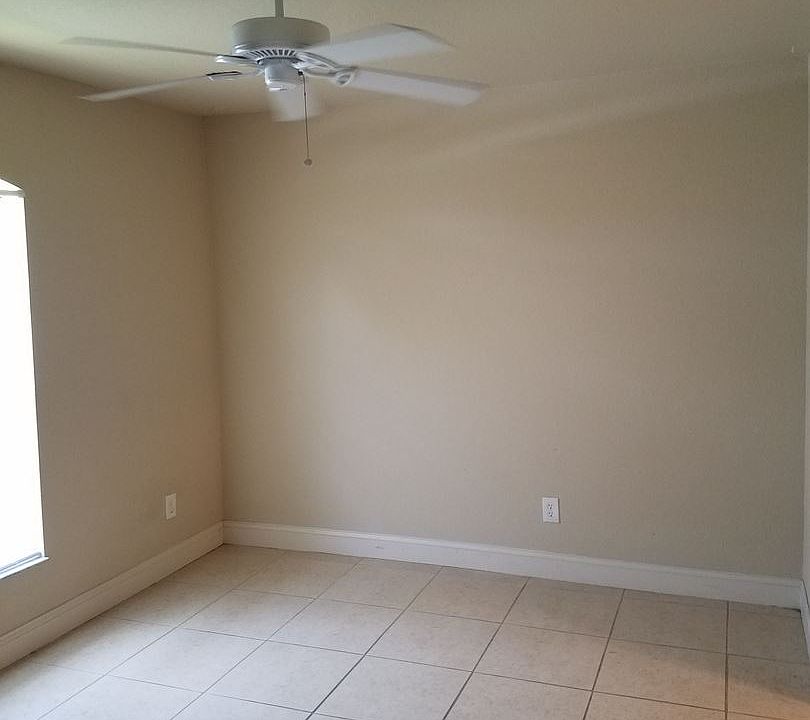 1st image of 3406 SW 29th Ave