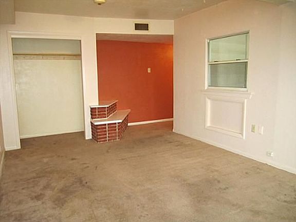 5th image of 4722 Sandra Lynn Dr