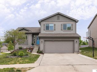 14218 Wyoming St, Omaha, NE 68142