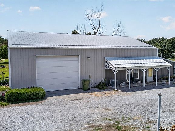 3rd image of 11927 SE Z Hwy