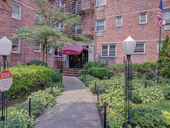 2nd image of 66-92 Selfridge St #6H
