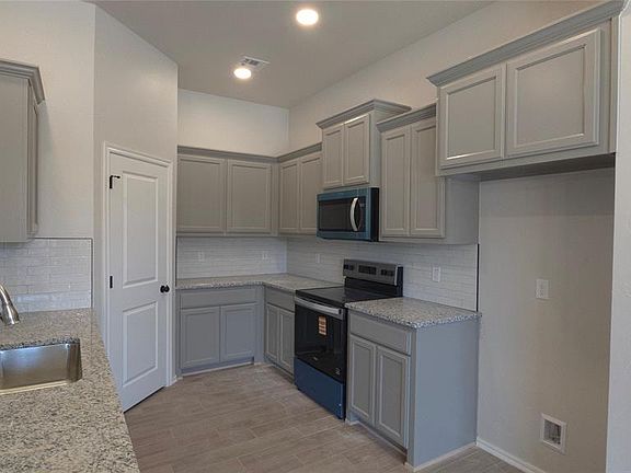 3rd image of 1981 Preakness Path