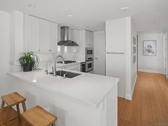 3rd image of 1199 Pacific Hwy Unit 306