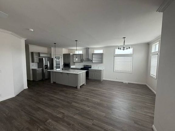 5th image of 291 Maui Cir #291