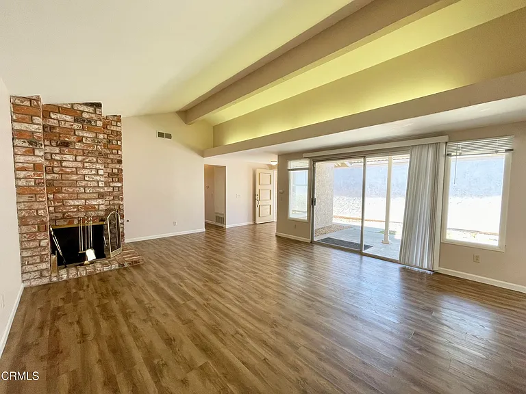 936 Belmont Ave — Photo 7