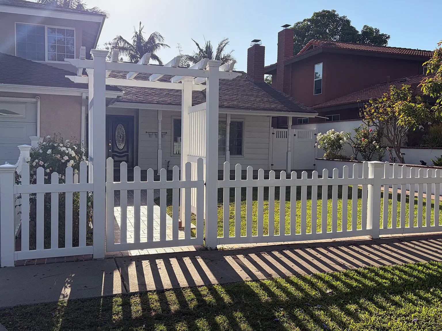 4 bed, 2.5 bath, 1879 sqft, $5,000 — Photo 3
