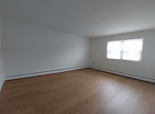 7 N Main St #B, Ambler, PA 19002