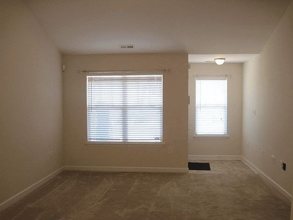 2nd image of 1541 Tyger Brook Ln