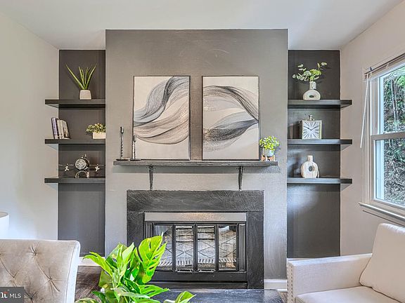 3rd image of 4625 Chickory Hill Ln