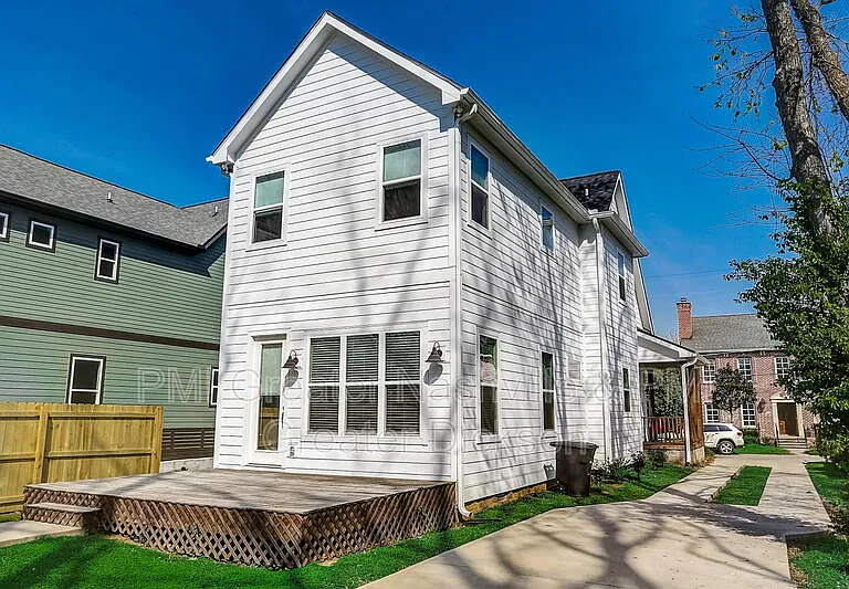 1113 Park St — Photo 5