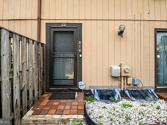 4th image of 516 West Ct