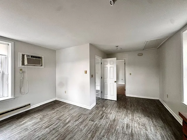 4 S Broad St #2 — Photo 2