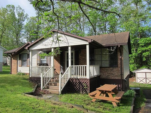 1st image of 891 Wildwood Ave