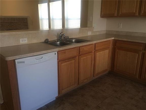 4th image of 2132 Cedar Park Dr