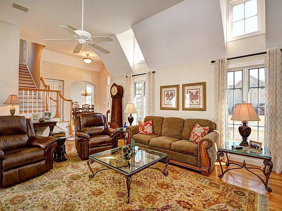 4th image of 2733 Harbormaster Drive SE