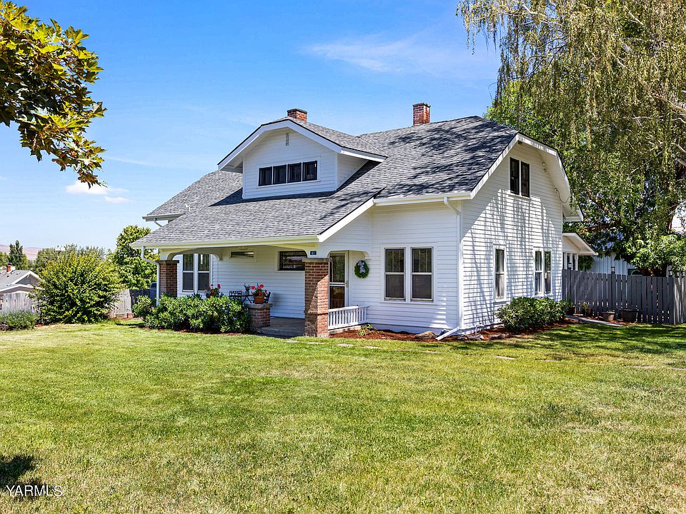 61 Nash Rd, Tieton, WA 98947 Zillow