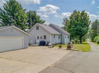 5299 Friedeck Rd, Eau Claire, WI 54701