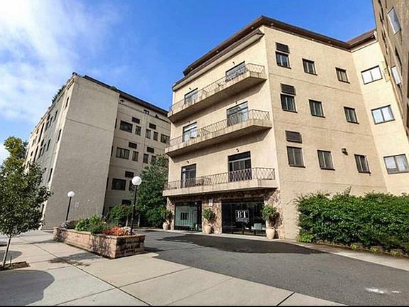 3rd image of 75 Liberty Ave #415