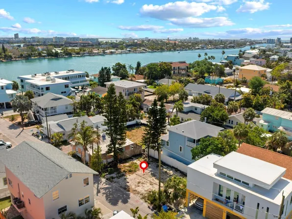 119 95th Ave, Treasure Island, FL 33706