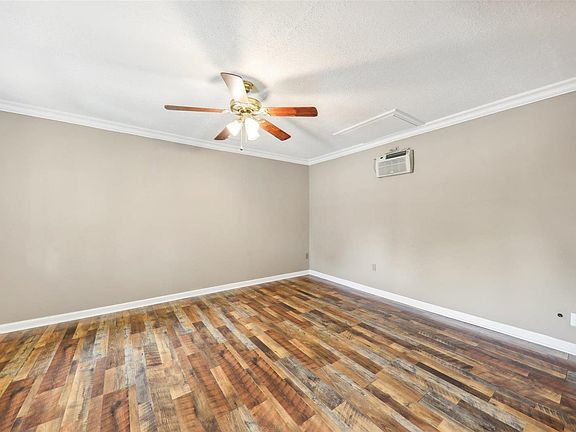 2nd image of 7925 Joel Ave