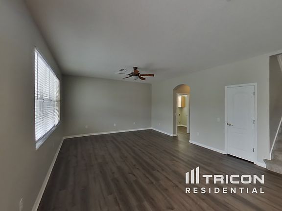 2nd image of 19231 Fishermans Bend Dr