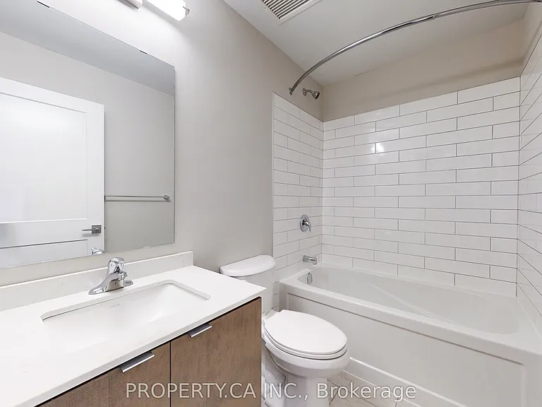 708 Woolwich St #303 — Photo 31