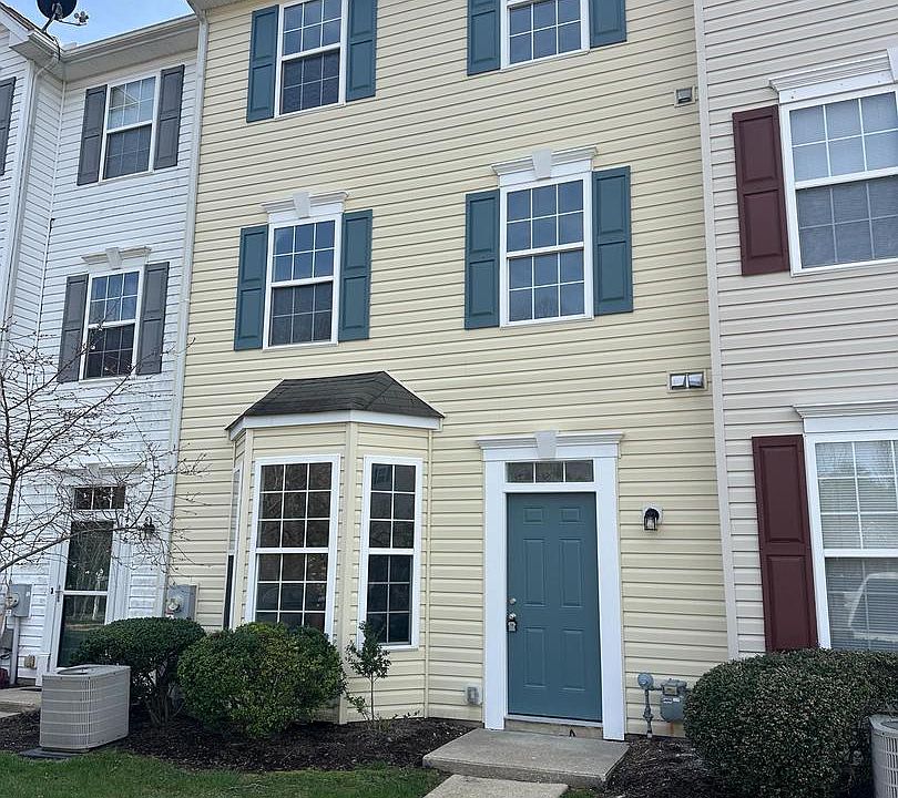 1st image of 1404 Blue Heron Dr