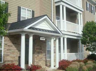 1326 Suncrest Vlg, Morgantown, WV 26505