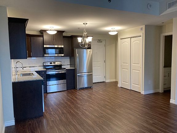 2nd image of 570 Park Ave W #306