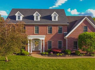 10058 Stonecreek Cir, Newburgh, IN 47630