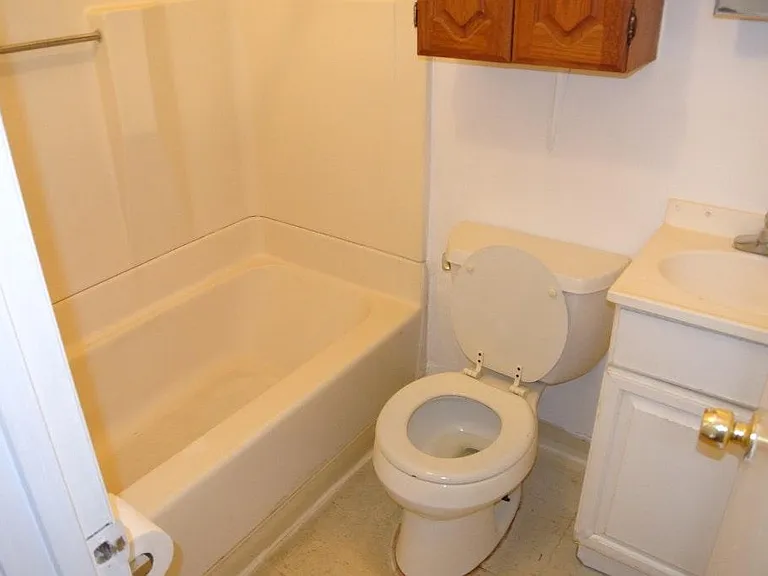 261 N Main St #D — Photo 8
