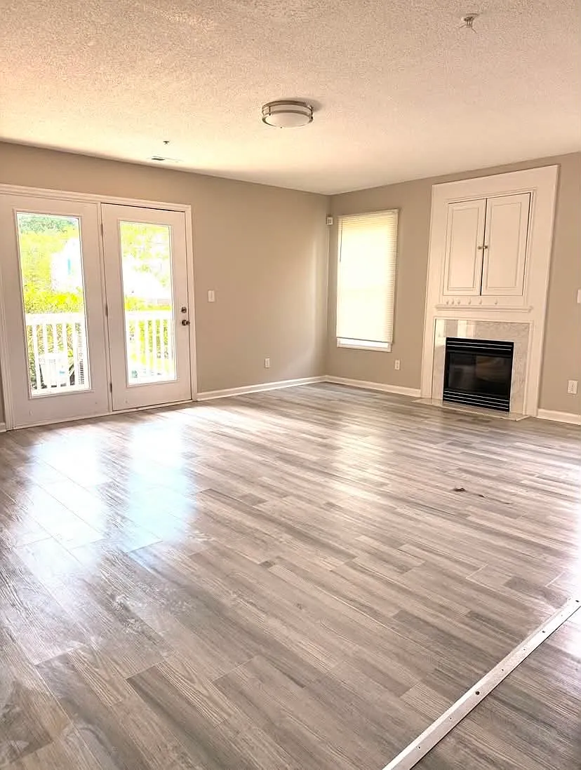 3 bed, 1310 sqft, $1,700 — Photo 4