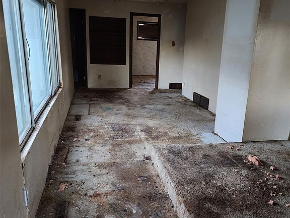 2nd image of 820 Retallack Street