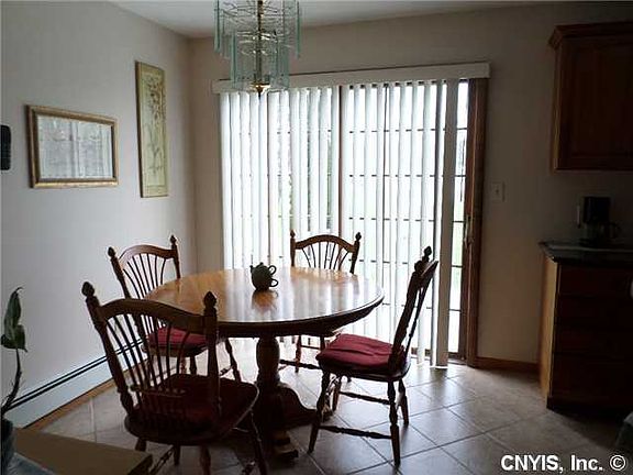 5th image of 6613 Temple Dr