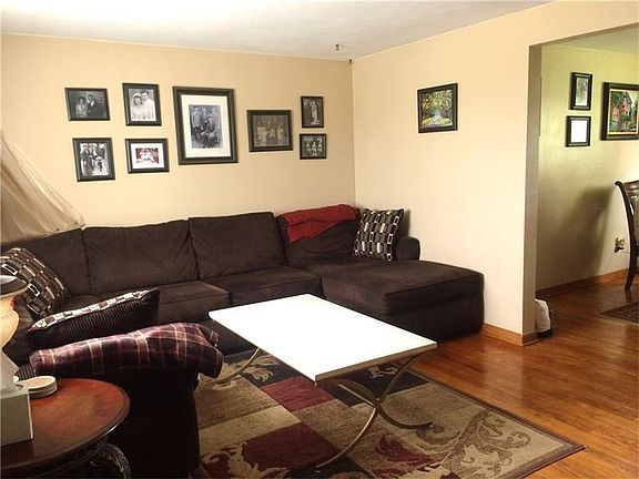 5th image of 1520 Larkspur Dr