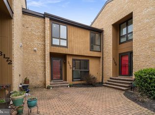 3170 Readsborough Ct, Fairfax, VA 22031