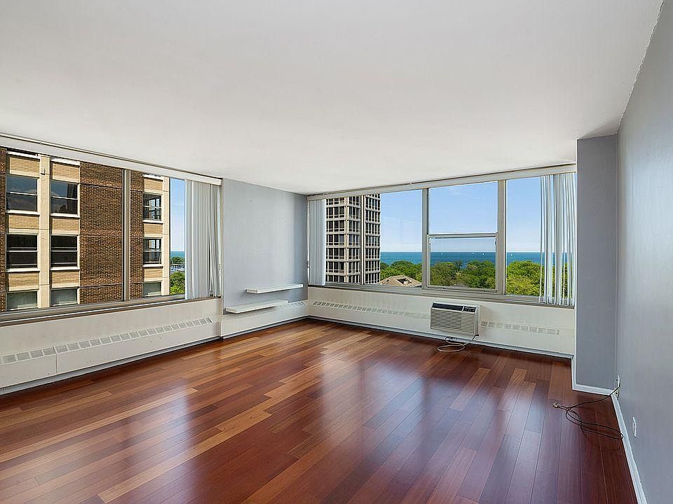 1st image of 360 W Wellington Ave APT 10E