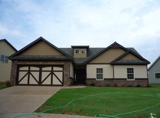 1800 Creek Stone Dr, Opelika, AL 36804