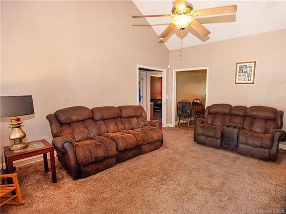 2nd image of 2221 Charles Towne Ct