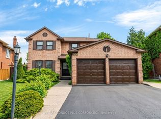 1562 Lovelady Cres, Mississauga, ON L4W2Z1
